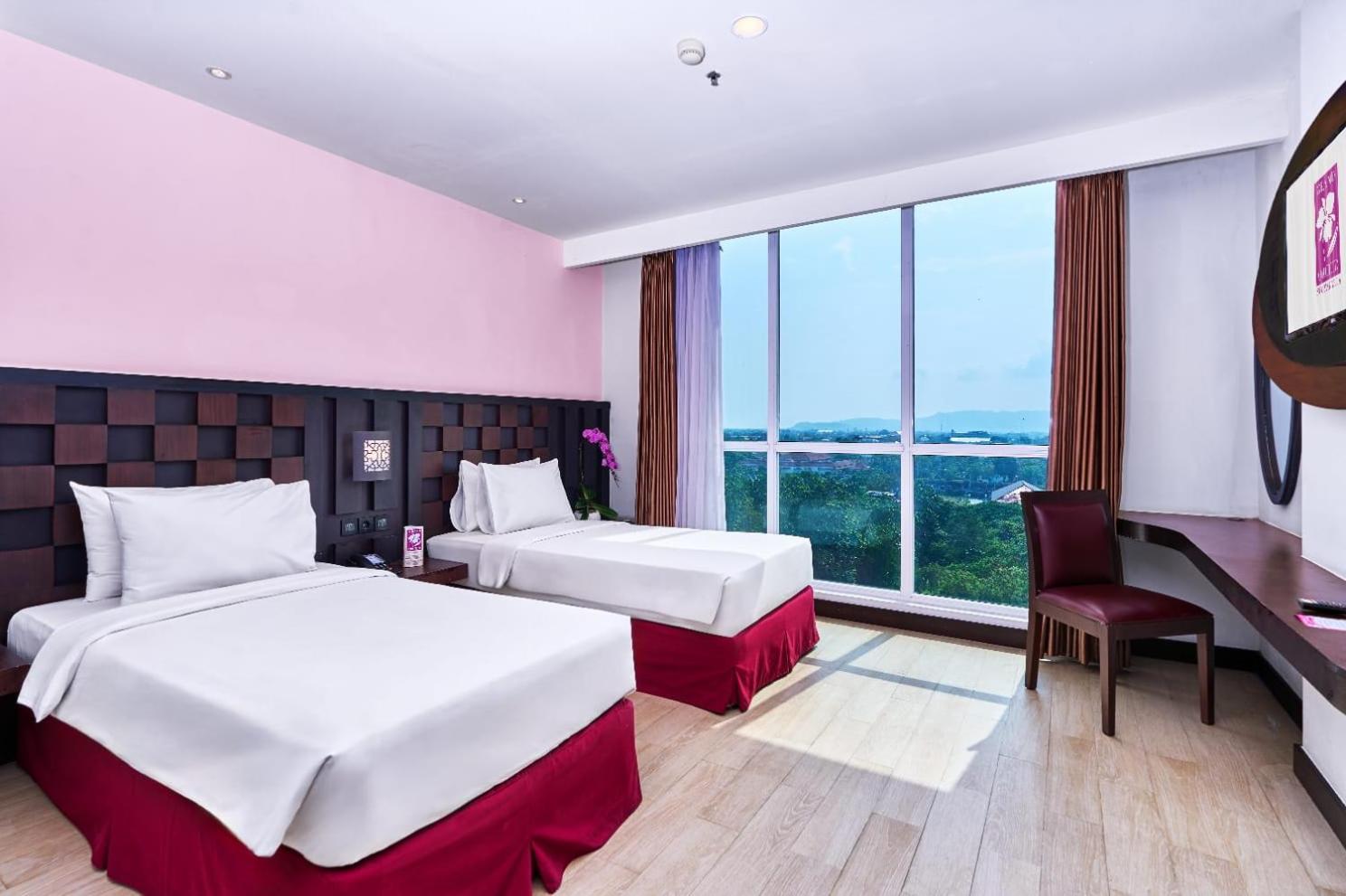 แกรนด์ ออร์คิด โฮเต็ล ย้อกยาการ์ต้า Hotel Maguwo ภายนอก รูปภาพ
