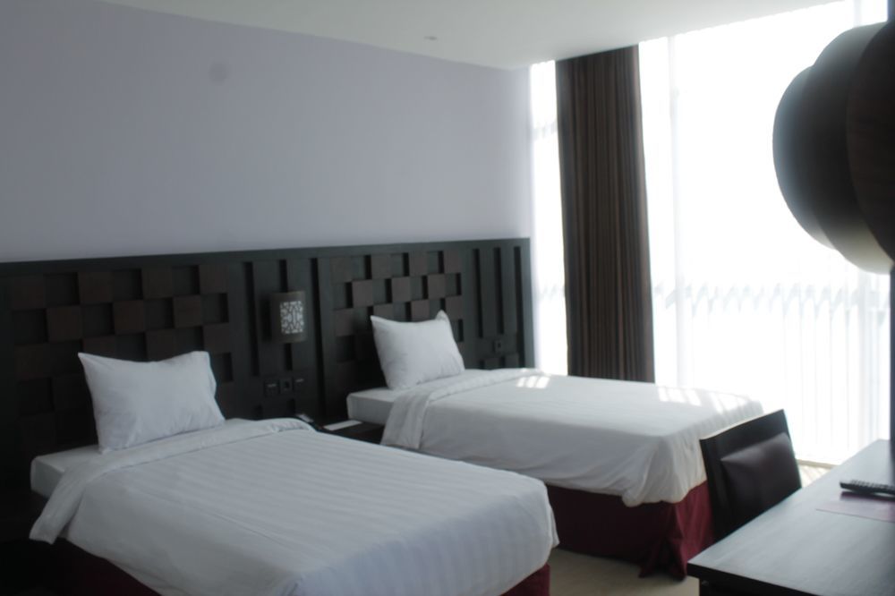 แกรนด์ ออร์คิด โฮเต็ล ย้อกยาการ์ต้า Hotel Maguwo ภายนอก รูปภาพ